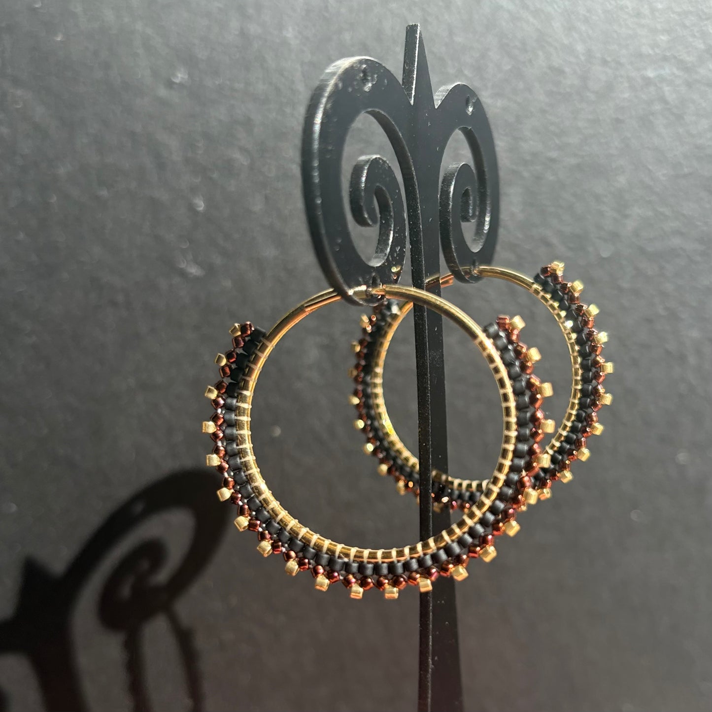Aros Elena | Negro | Tejidos con mostacilla